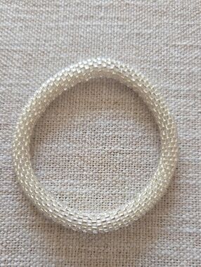 Sashka Co. Frosted Seed Bead Bracelet - Creamy White